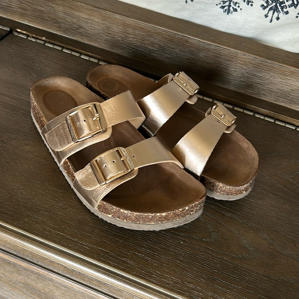 Girls sandals